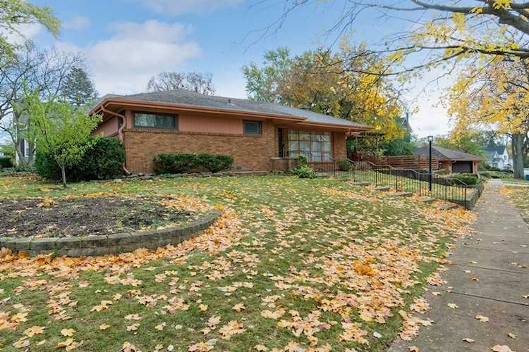 5413 Lyman Ave Downers Grove, IL 60515