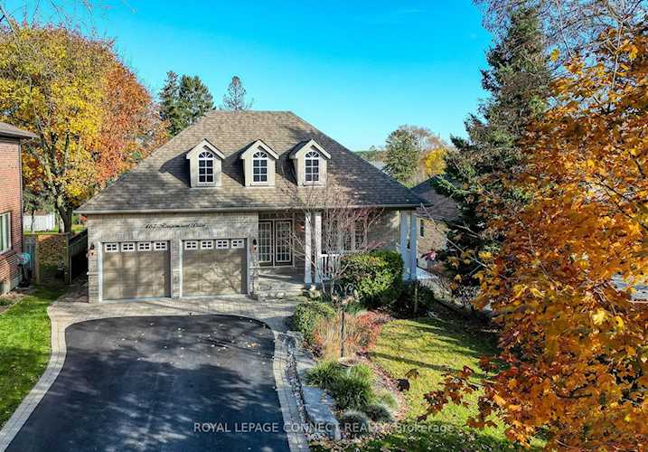 467 Rougemount Dr Pickering, ON L1W 2B8