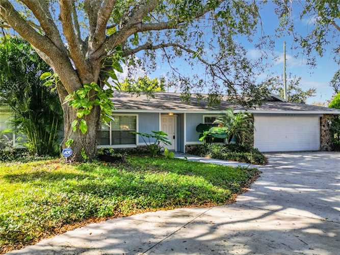 7427 Grovewood Ct Orlando, FL 32818