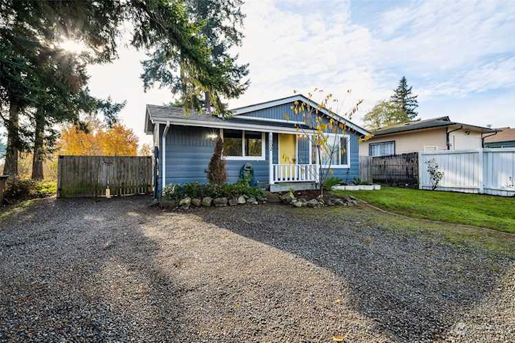 1502 S 84th St Tacoma, WA 98444