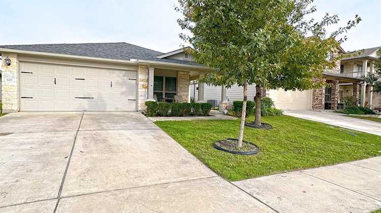 628 Pinnacle DR Georgetown, TX 78626
