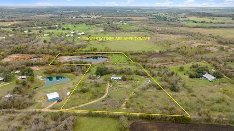 499 Pr 5043 Buckholts, TX 76518