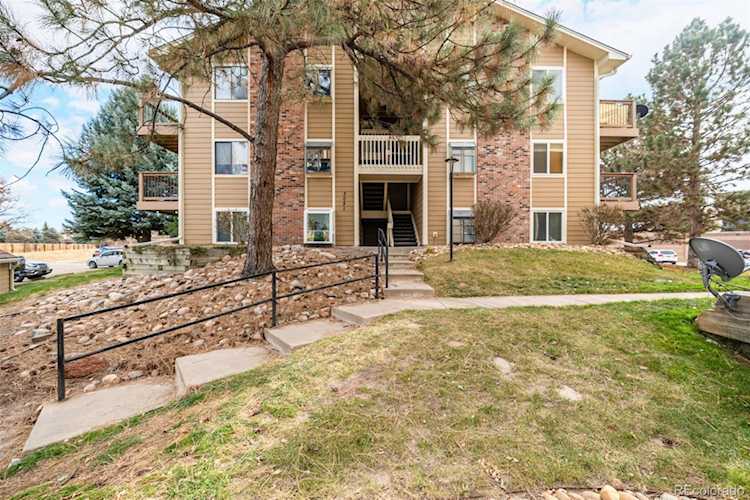 3051 S Ursula Circle #301 Aurora, CO 80014