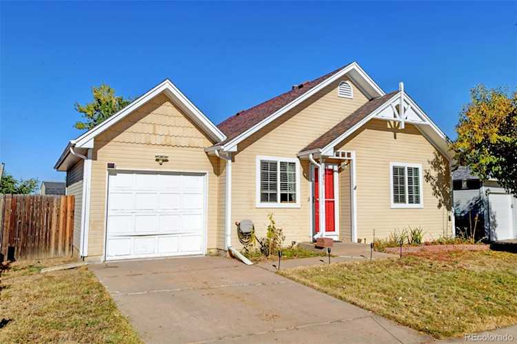 17445 E Chenango Dr Aurora, CO 80015