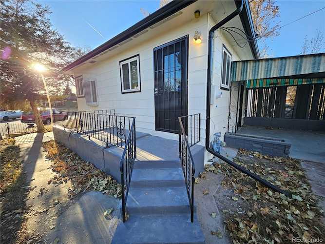 6966 Garden Ct Commerce City, CO 80022