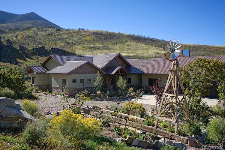 1833 Yellowstone Creek Rd La Veta, CO 81055