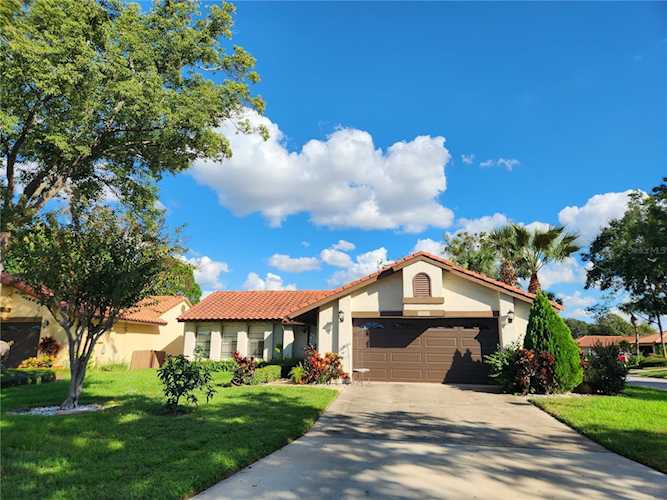 7903 N Marbella Ct Orlando, FL 32836