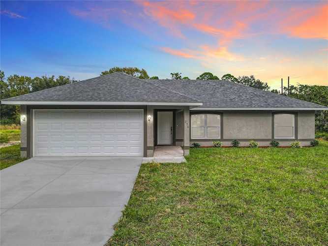 256 Toms Rd Debary, FL 32713