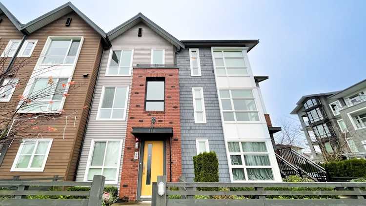 2380 Ranger Lane #95 Port Coquitlam, BC V3B 0M4