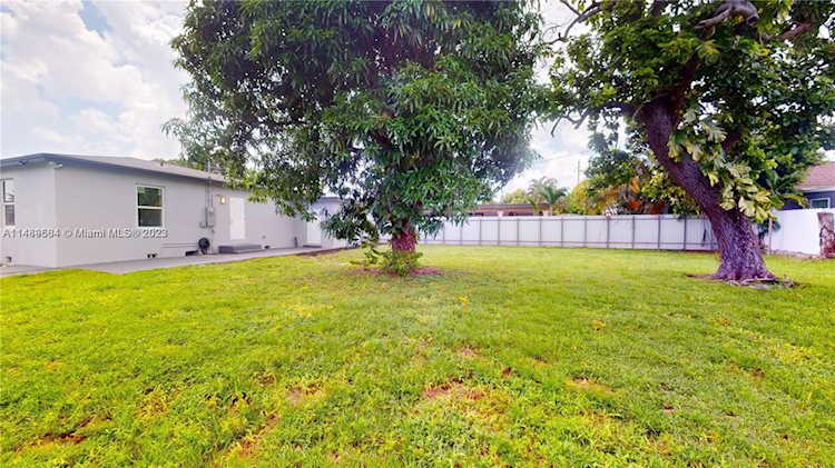 Address Withheld Hialeah, FL 33010