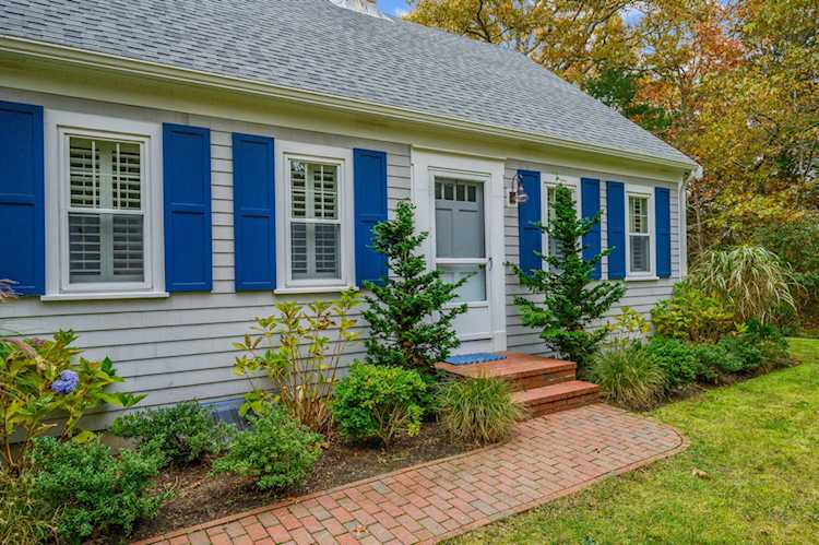 5 Evelyns Drive Harwich, MA 02645