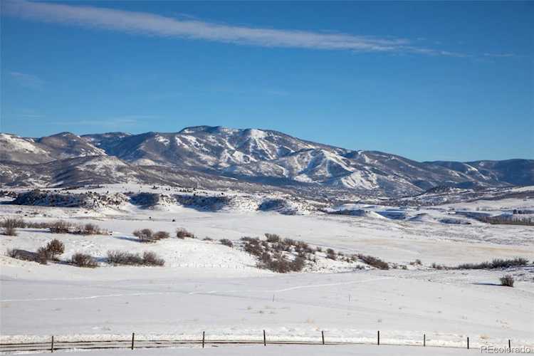 41575 Champagne Ln Steamboat Springs, CO 80487