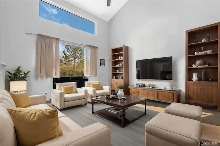 5330 S Sicily Way Aurora, CO 80015