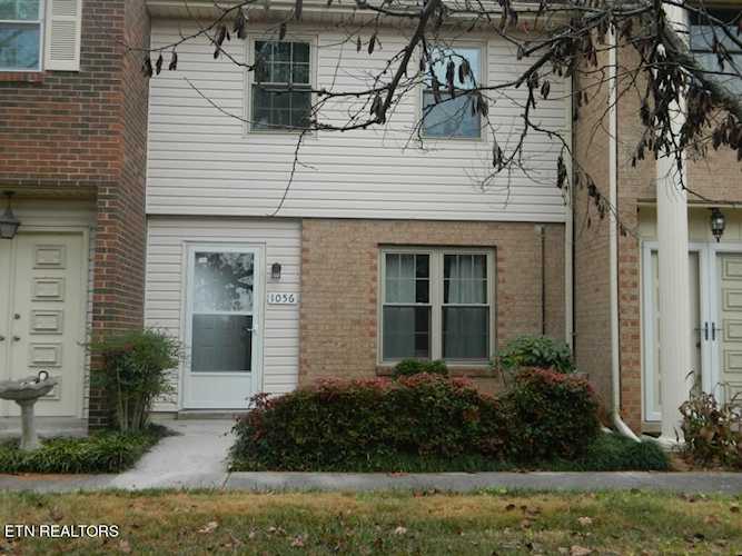 7914 Gleason Dr Knoxville, TN 37919
