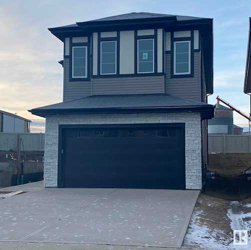 8 Meadowlink Point(e) Spruce Grove, AB T7X 3G3