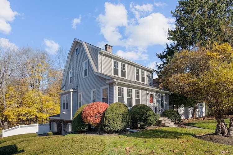 53 Montvale Avenue Stoneham, MA 02180