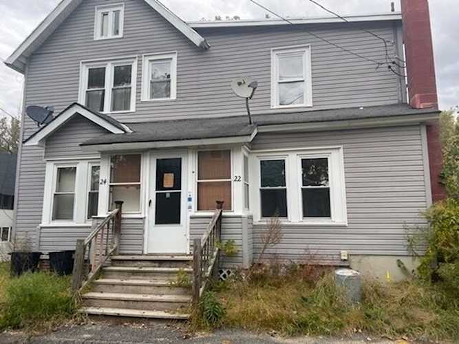 22 Crosier Ave Pittsfield, MA 01201