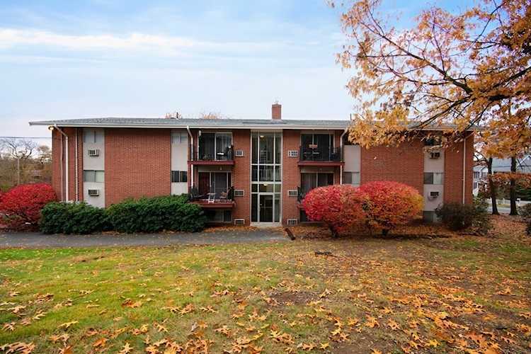 6 Crescent Dr #4 Andover, MA 01810