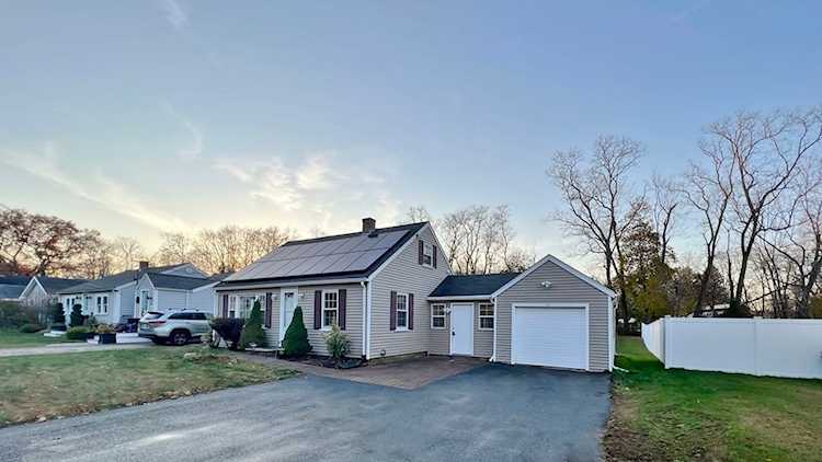 55 Vernon St Bridgewater, MA 02324