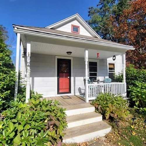 76 Saunders St Gardner, MA 01440