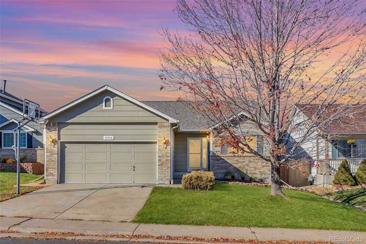 5933 S Quatar Ct Aurora, CO 80015