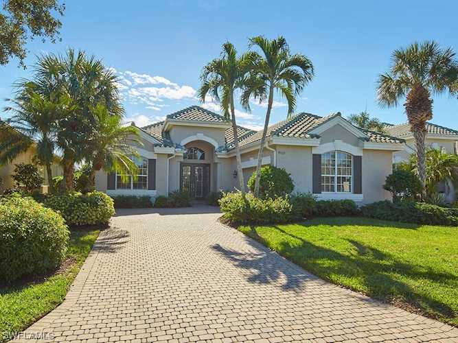 9025 Windswept Dr Estero, FL 34135
