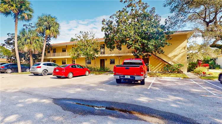 400 18th St C-7 Vero Beach, FL 32960