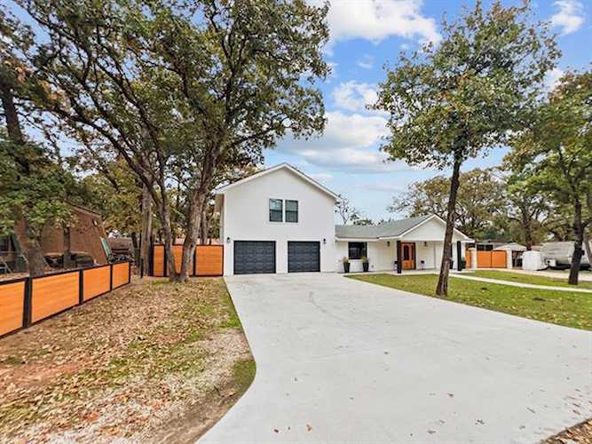 136 Little John Road Gordonville, TX 76245