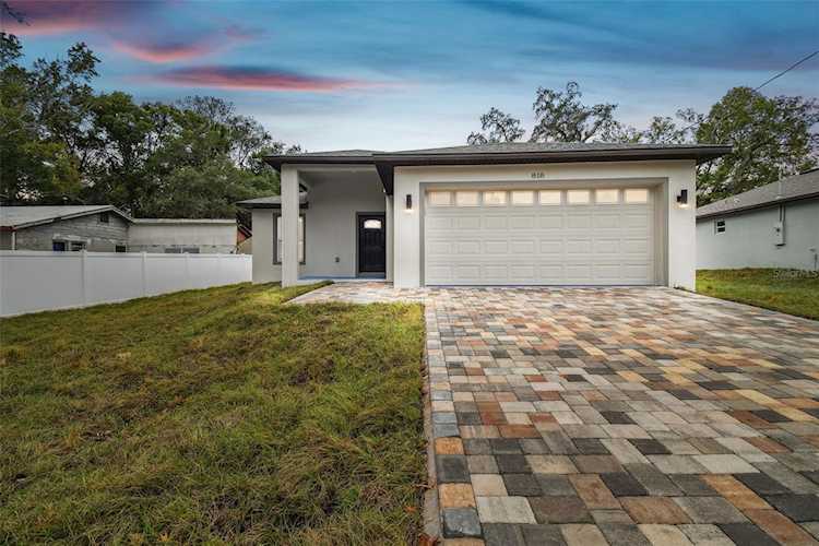 818 S Main St Brooksville, FL 34601