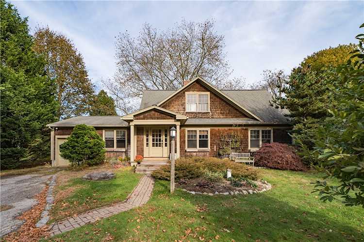 70 Stone Church Rd Little Compton, RI 02837