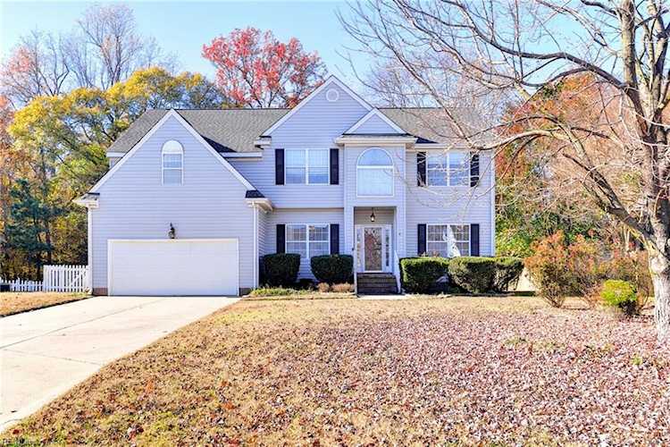 104 Dalzell Ct Yorktown, VA 23693