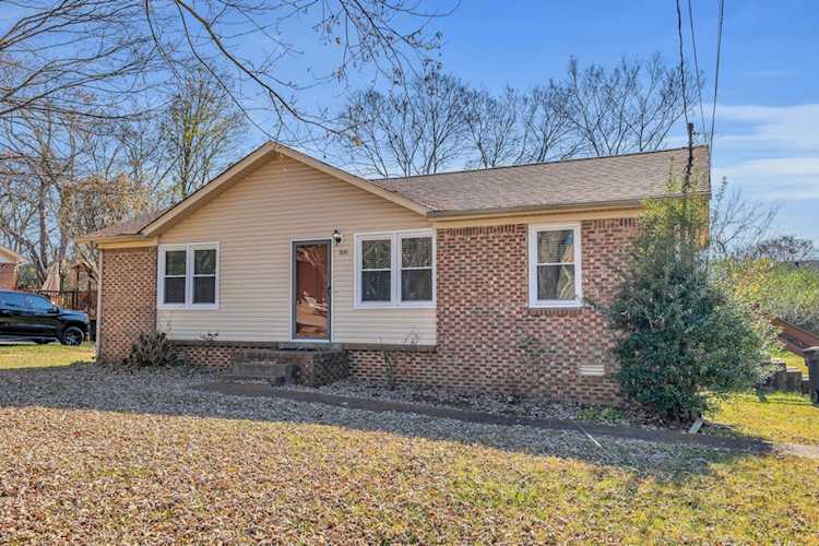 1641 Williamson Dr Columbia, TN 38401