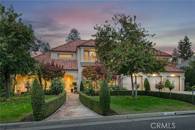 10069 N Spanish Bay Drive Fresno, CA 93720