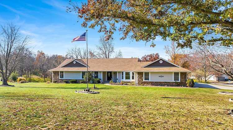 1 Walnut Park Ct St Peters, MO 63376