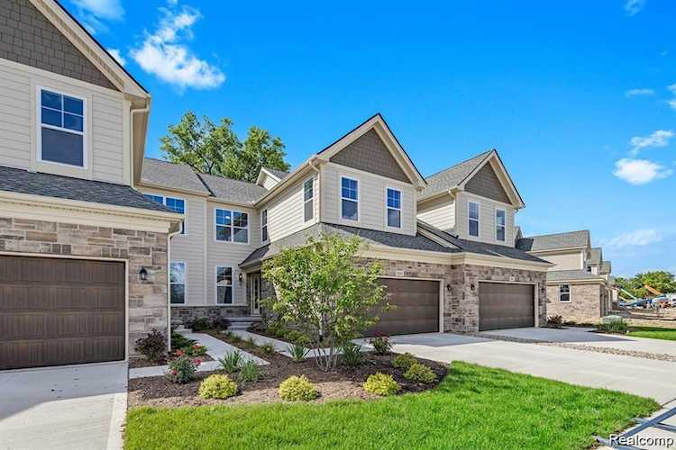 3358 Roseford Blvd Ann Arbor, MI 48105