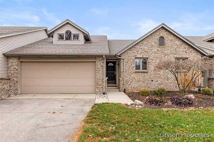 6355 Springmont Ct Georgetown Twp, MI 49426