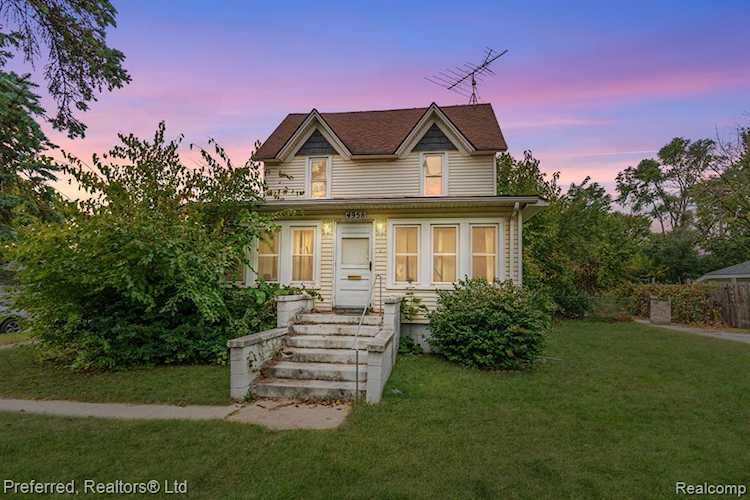 4958 S Wayne Rd Wayne, MI 48184