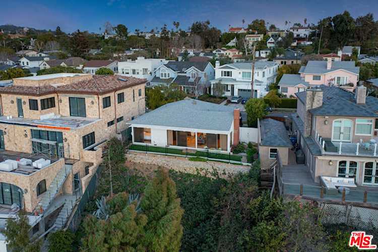 633 Radcliffe Avenue Pacific Palisades (Los Angeles), CA 90272