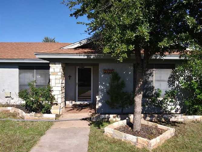 3826 Hillcrest Drive San Angelo, TX 76904