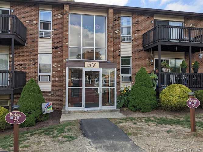 57 Balance Rock Rd #12 Seymour, CT 06483