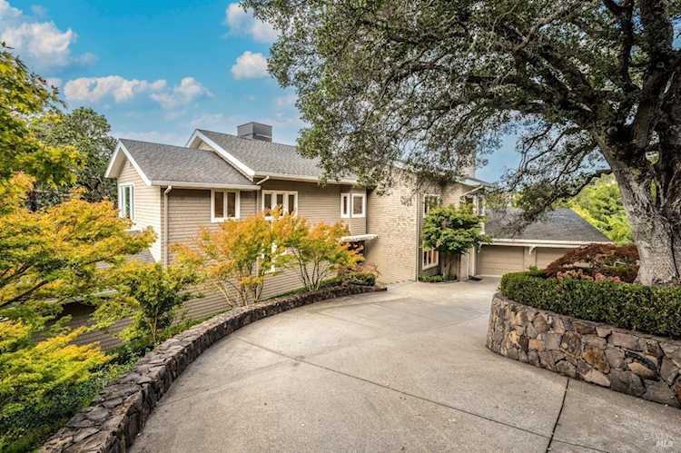 1 Vista Drive Kentfield, CA 94904