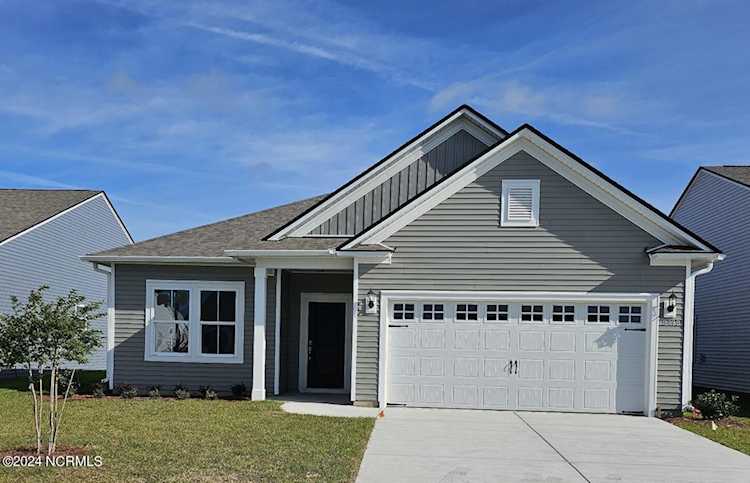 9479 Crested Eagle Ct Carolina Shores, NC 28467