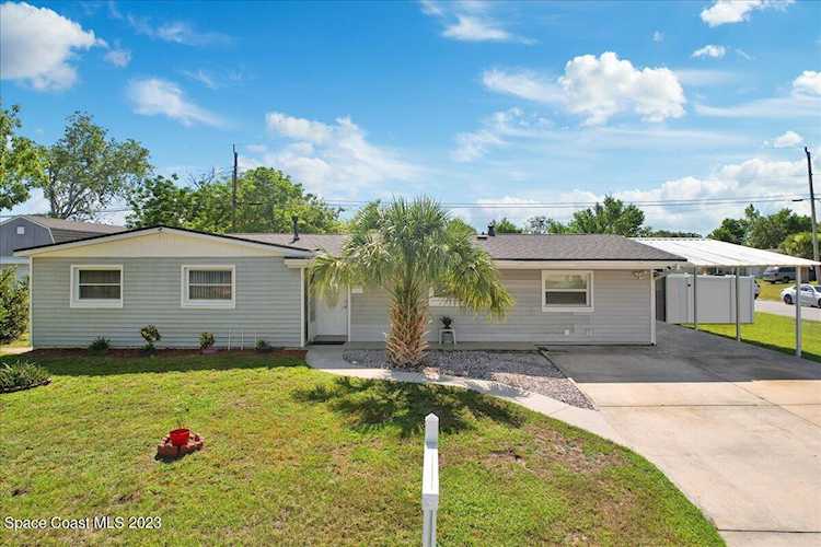 4875 W Key Largo Drive Titusville, FL 32780