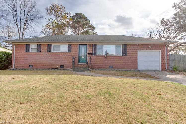 5041 Haygood Rd Virginia Beach, VA 23455
