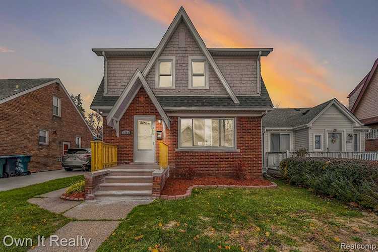 1390 Warwick Ave Lincoln Park, MI 48146 | MLS 20230098581 Photo 1