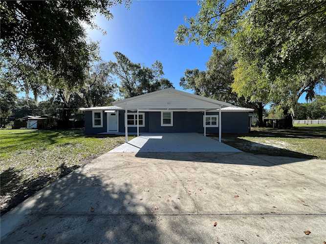 4821 Clover Rd Auburndale, FL 33823