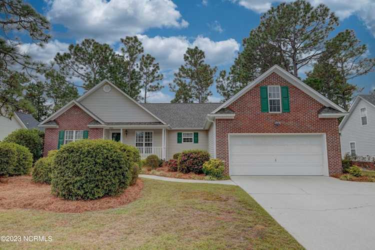 4940 Woods Edge Rd Wilmington, NC 28409