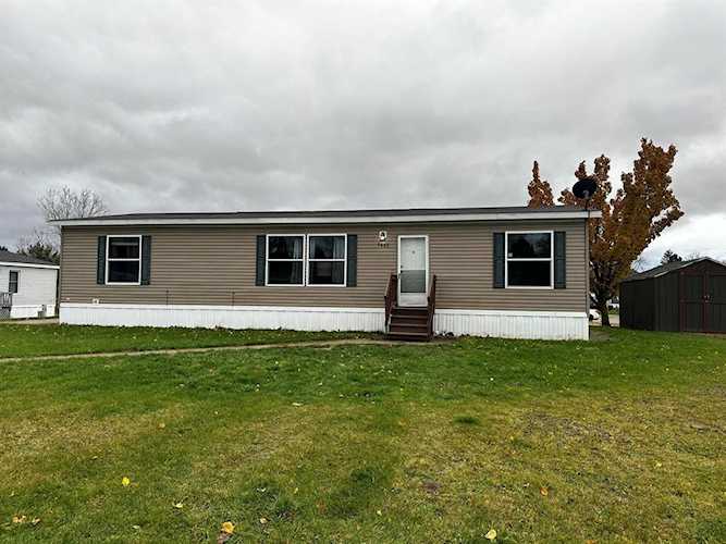 7461 NE Old Hickory Dr Plainfield Twp, MI 49306