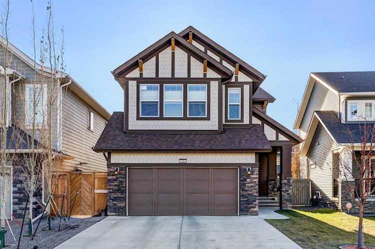 756 Coopers Crescent SW Airdrie, AB T4B 4C3
