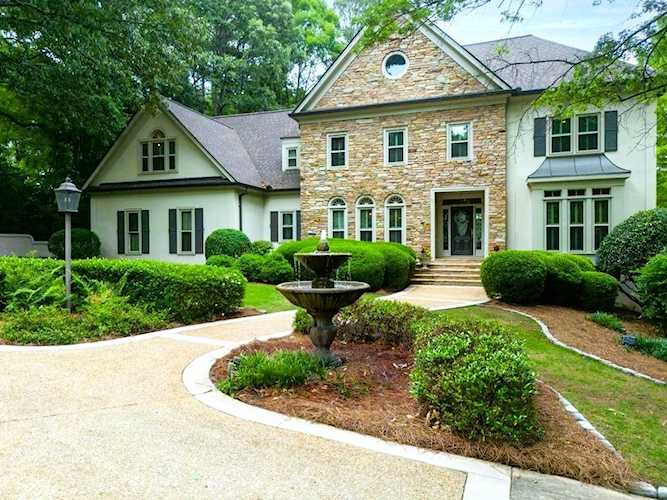 1240 Bridgewater Walk Snellville, GA 30078